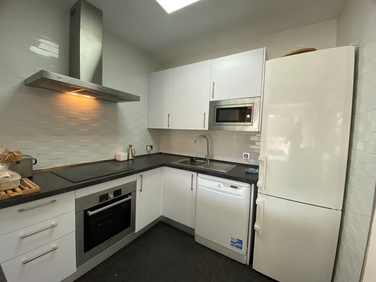 Apartamento de 3 habitaciones en Fuengirola en venta - 970.000 € (Ref: 9386825)