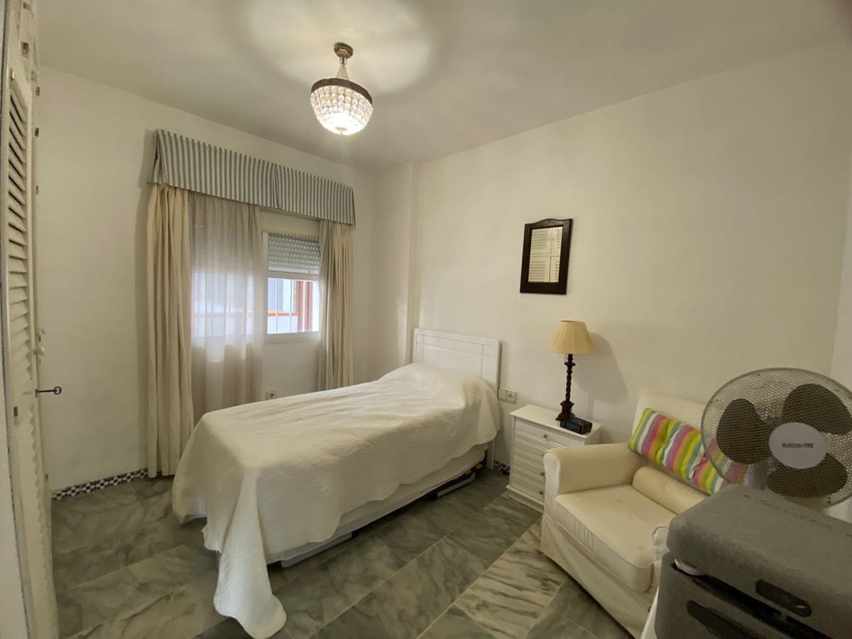 Apartamento de 3 habitaciones en Fuengirola en venta - 970.000 € (Ref: 9386825)