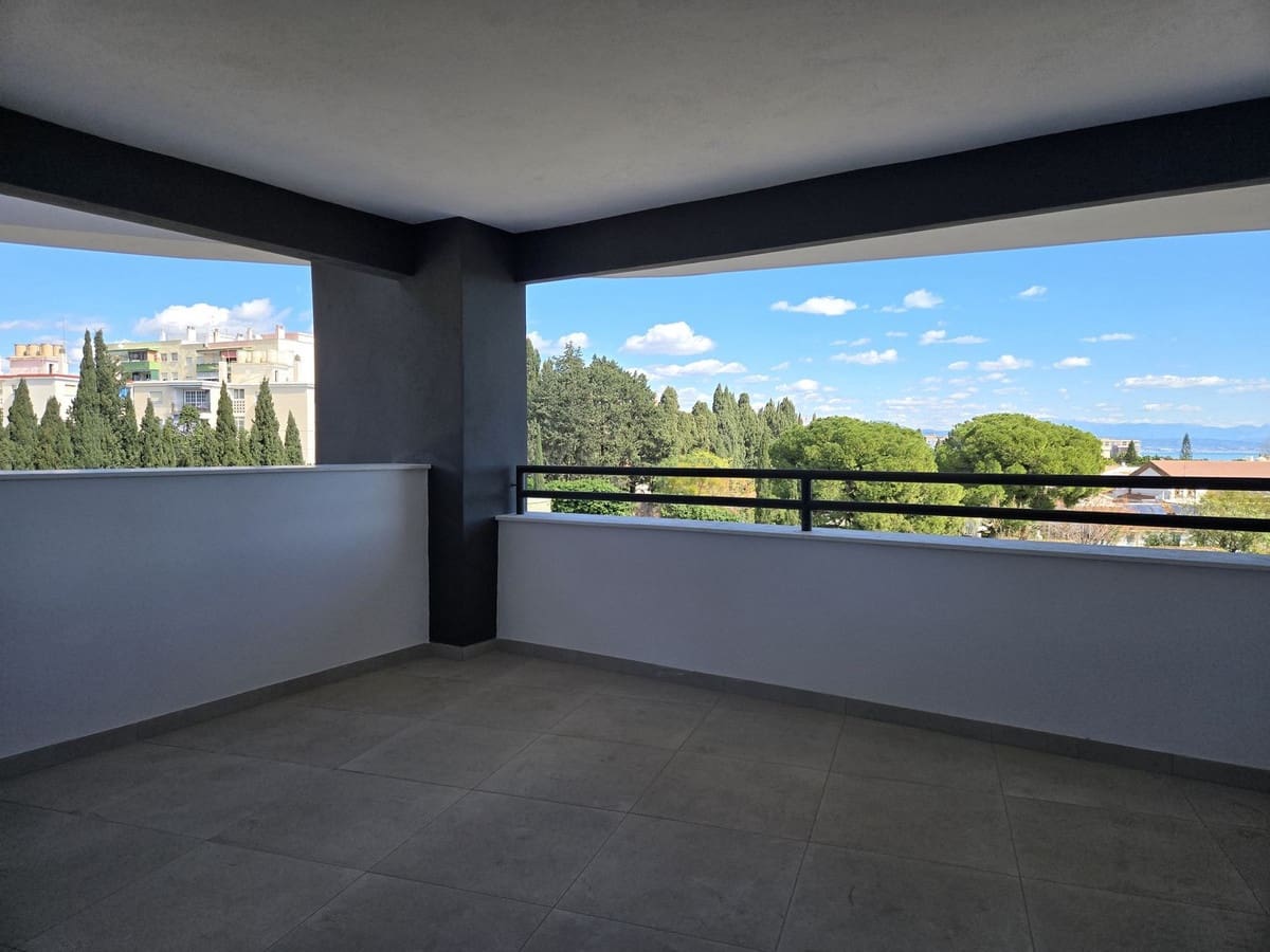 Apartamento de 3 habitaciones en Torremolinos en venta - 550.000 € (Ref: 9386826)