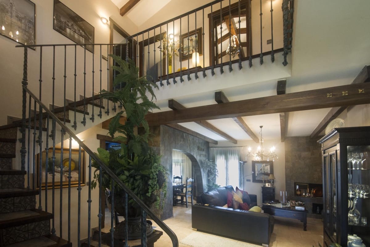 5 soveværelse Villa til salg i Coin - € 899.000 (Ref: 9386828)