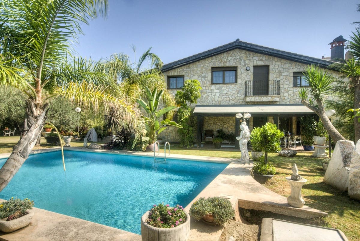 5 soveværelse Villa til salg i Coin - € 899.000 (Ref: 9386828)