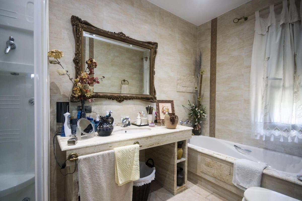 5 Zimmer Villa zu verkaufen in Coin - 899.000 € (Ref: 9386828)