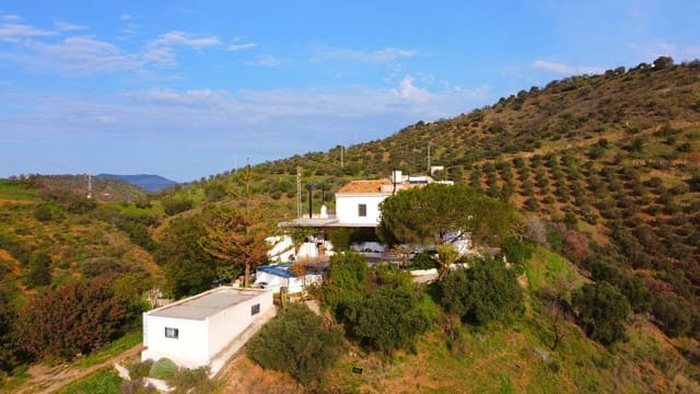 Finca/Casa Rural de 6 habitaciones en Pizarra en venta - 450.000 € (Ref: 9386829)