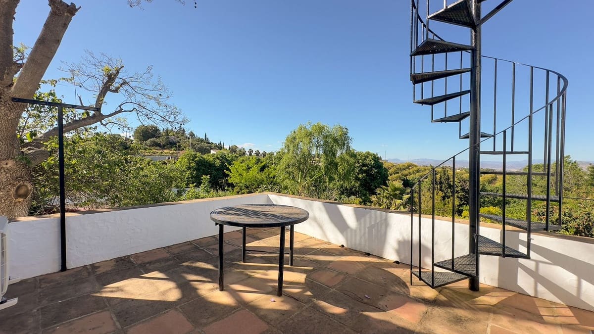 3 bedroom Finca/Country House for sale in Alhaurin el Grande - € 680,000 (Ref: 9386830)