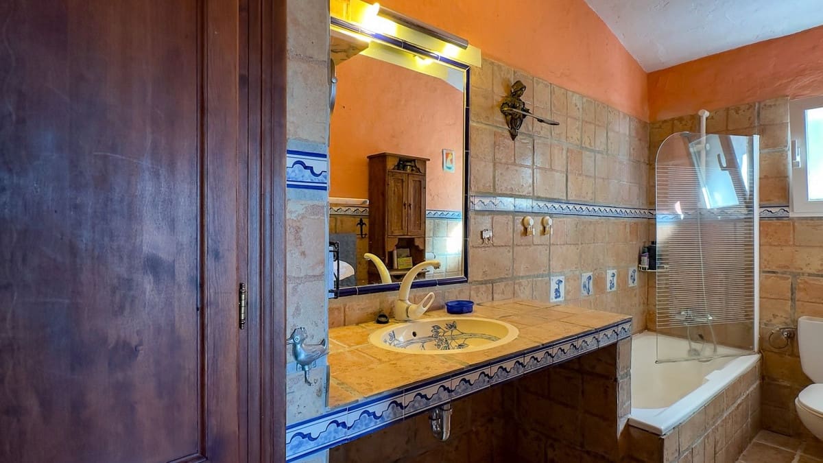 3 bedroom Finca/Country House for sale in Alhaurin el Grande - € 680,000 (Ref: 9386830)