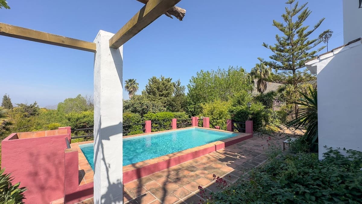 3 bedroom Finca/Country House for sale in Alhaurin el Grande - € 680,000 (Ref: 9386830)