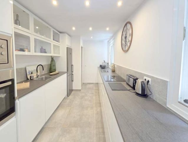 5 soverom Villa til salgs i Manilva - € 595 000 (Ref: 9386834)