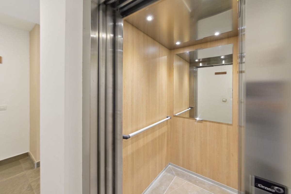 3 sovrum Lägenhet till salu i Benalmadena - 550 000 € (Ref: 9386839)