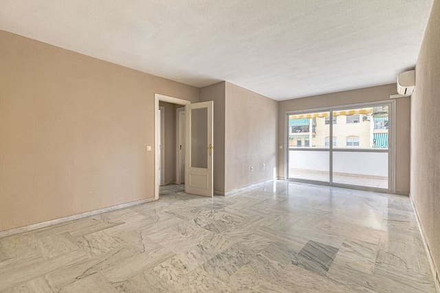 2 makuuhuone Huoneisto myytävänä paikassa Zona Puerto Deportivo, Fuengirola - 310 000 € (Ref: 9386840)