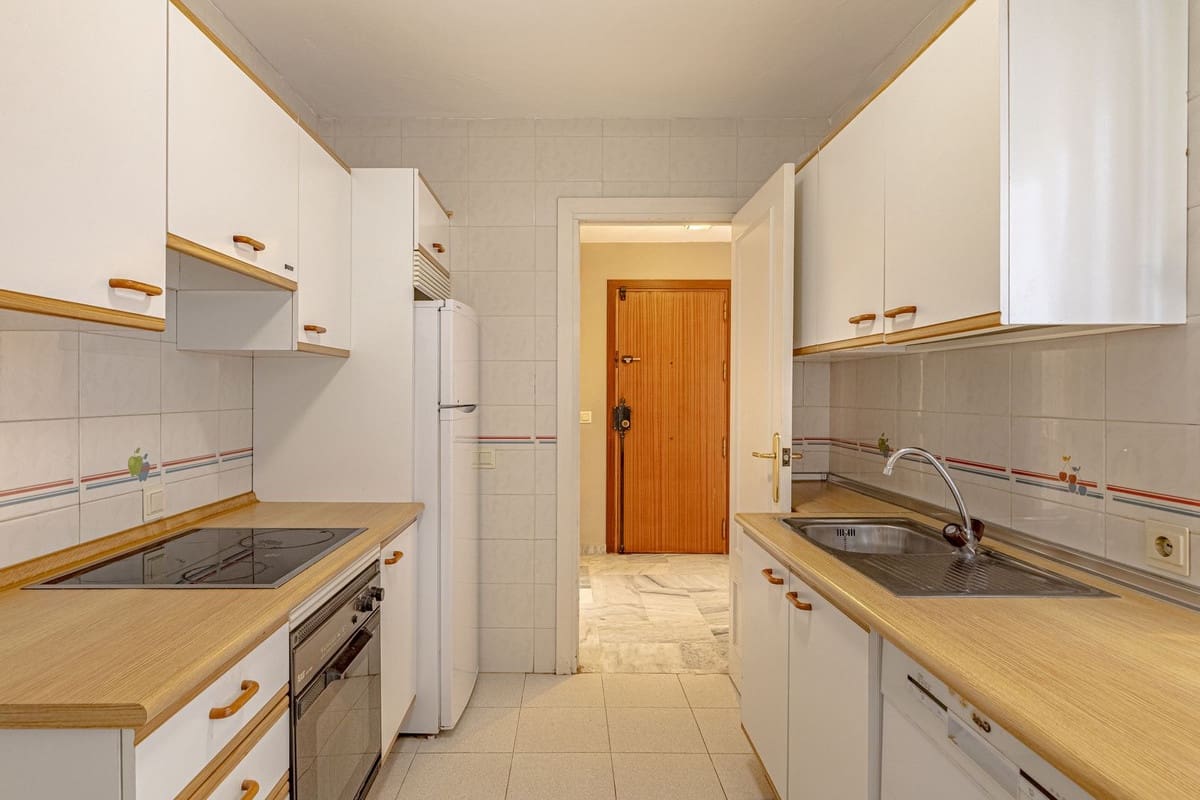 2 makuuhuone Huoneisto myytävänä paikassa Fuengirola - 310 000 € (Ref: 9386840)