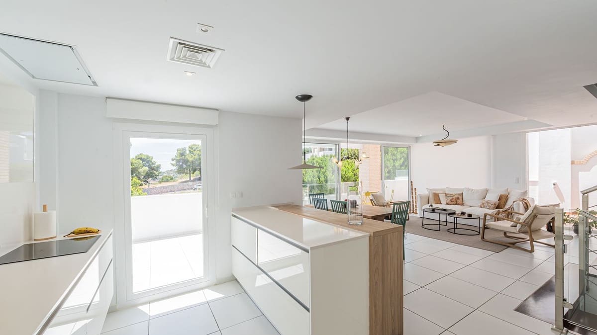 4 makuuhuone Huvila myytävänä paikassa Benalmadena - 1 150 000 € (Ref: 9386841)