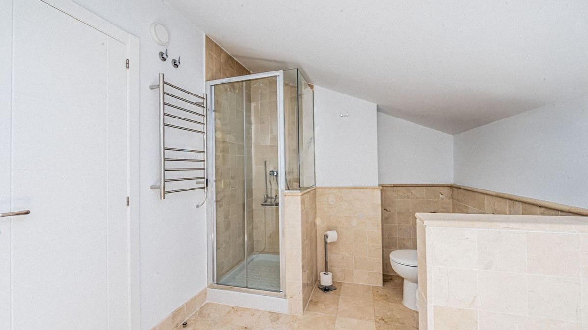 4 makuuhuone Huvila myytävänä paikassa Benalmadena - 1 150 000 € (Ref: 9386841)