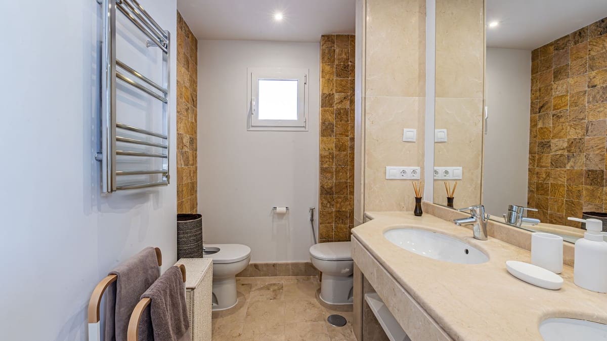 4 makuuhuone Huvila myytävänä paikassa Benalmadena - 1 150 000 € (Ref: 9386841)