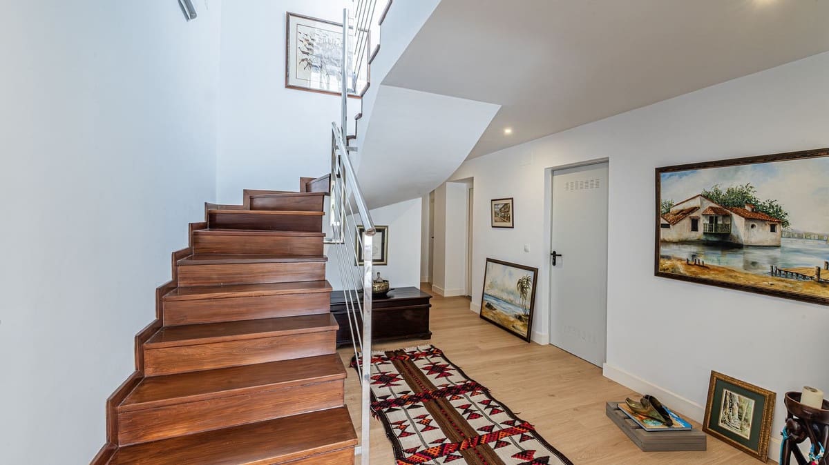 4 makuuhuone Huvila myytävänä paikassa Benalmadena - 1 150 000 € (Ref: 9386841)