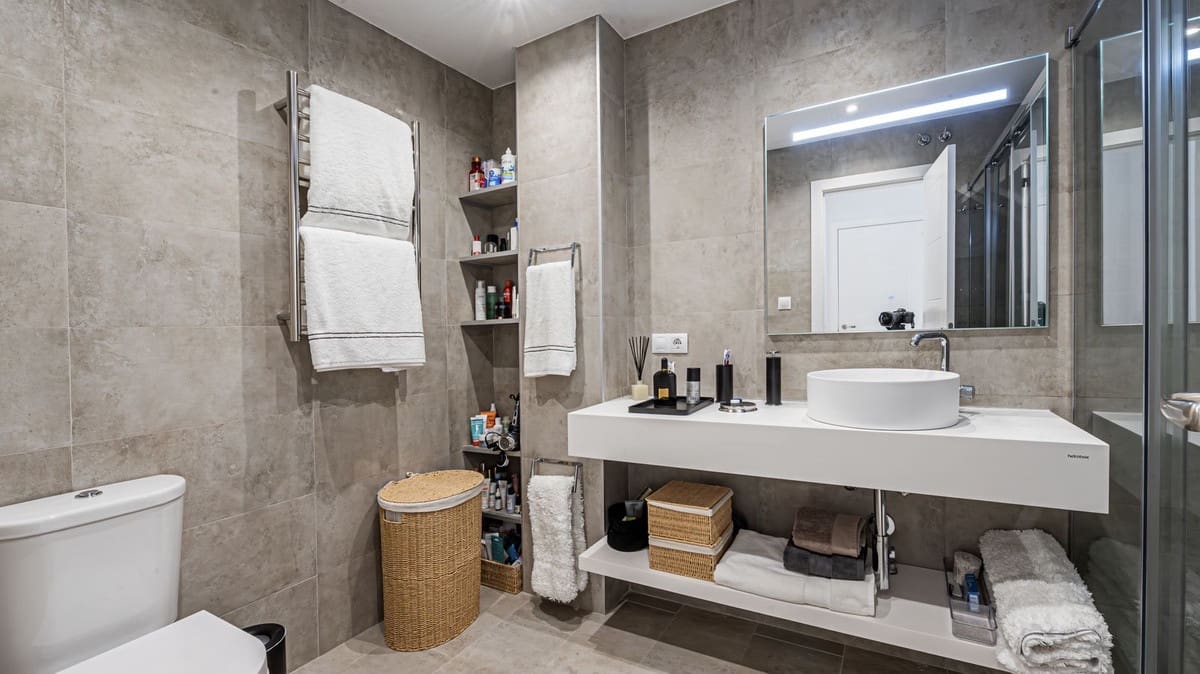 4 makuuhuone Huvila myytävänä paikassa Benalmadena - 1 150 000 € (Ref: 9386841)