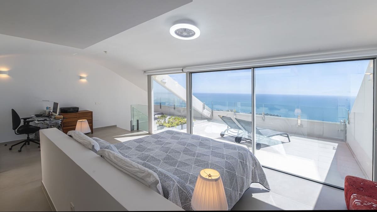 3 soverom Penthouse til salgs i Benalmadena - € 1 095 000 (Ref: 9386842)