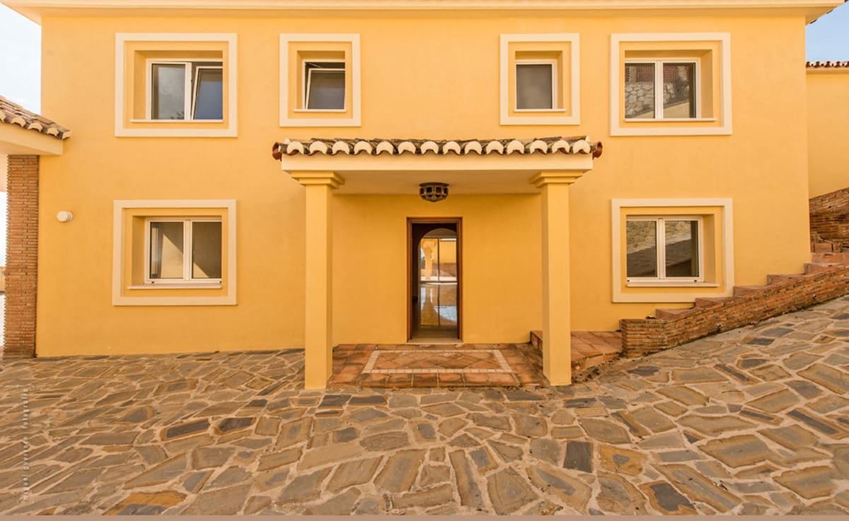 4 sypialnia Willa na sprzedaż w Benalmadena - 2 200 000 € (Ref: 9386844)