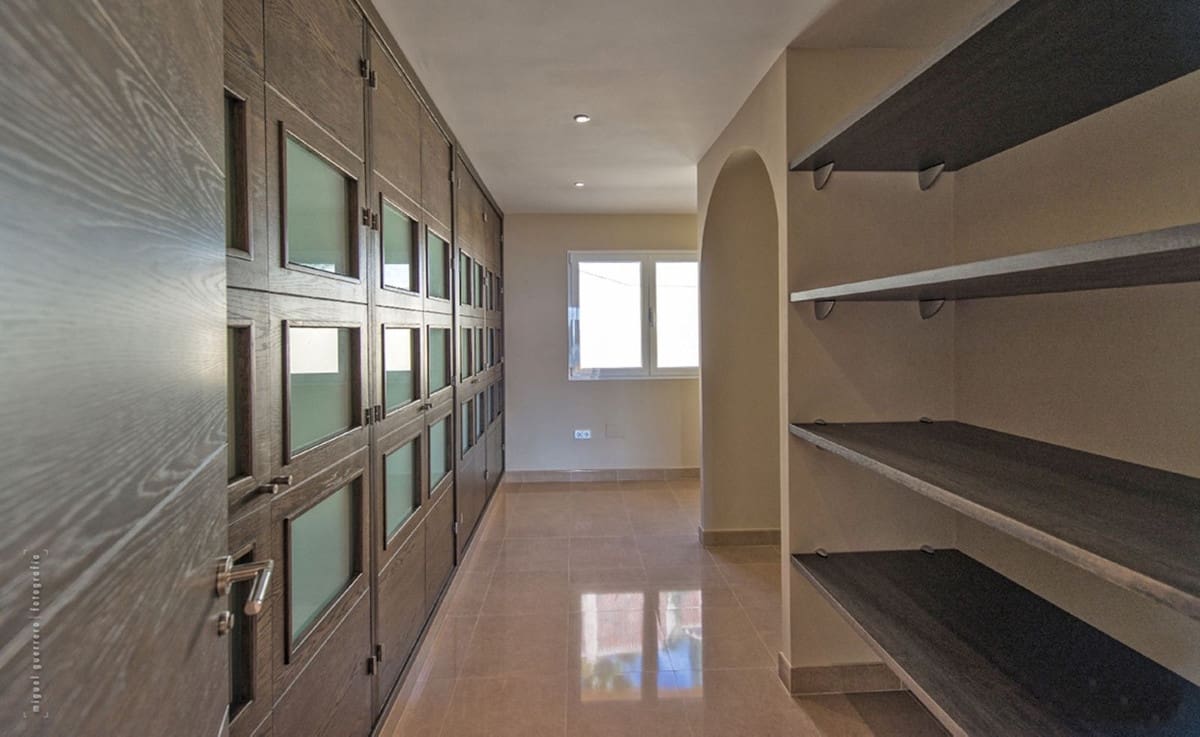 4 sypialnia Willa na sprzedaż w Benalmadena - 2 200 000 € (Ref: 9386844)