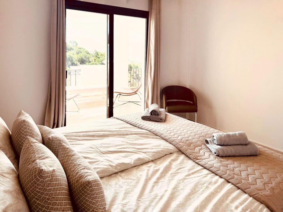 2 soverom Leilighet til salgs i Los Monteros - € 385 000 (Ref: 9413295)