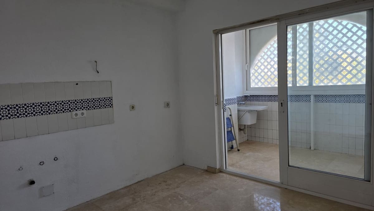 2 slaapkamer Appartement te koop in Fuengirola - € 520.000 (Ref: 9413297)