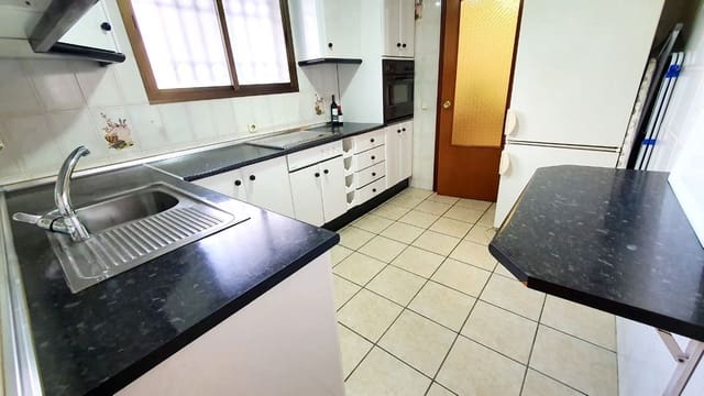 3 soverom Leilighet til salgs i Zona Puerto Deportivo, Fuengirola - € 450 000 (Ref: 9413300)