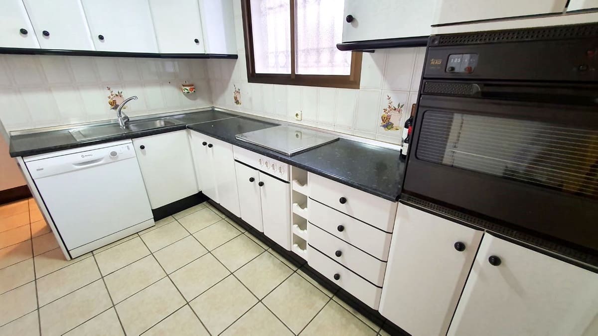 Apartamento de 3 habitaciones en Fuengirola en venta - 450.000 € (Ref: 9413300)