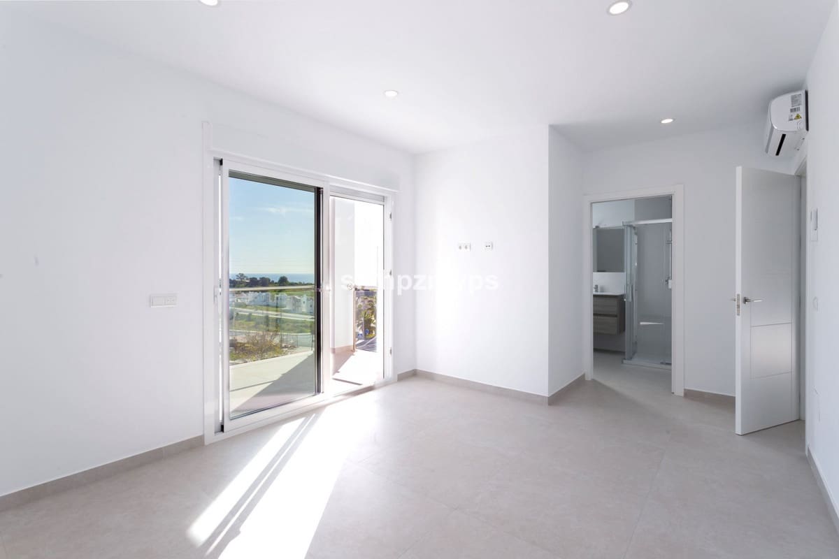 4 bedroom Villa for sale in Nerja - € 865,000 (Ref: 9413301)