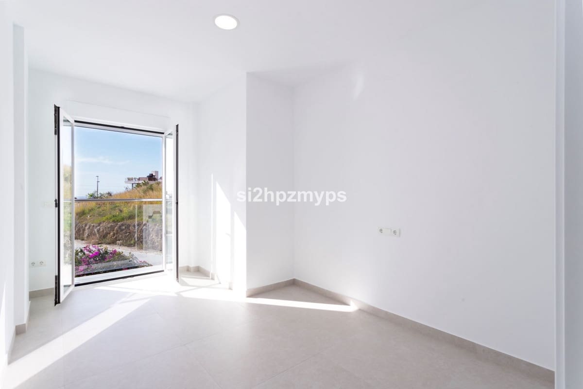 4 bedroom Villa for sale in Nerja - € 865,000 (Ref: 9413301)