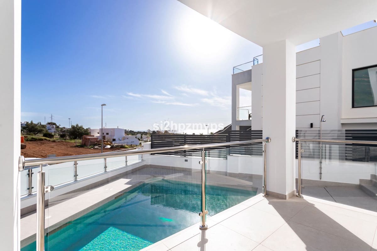 4 bedroom Villa for sale in Nerja - € 865,000 (Ref: 9413301)