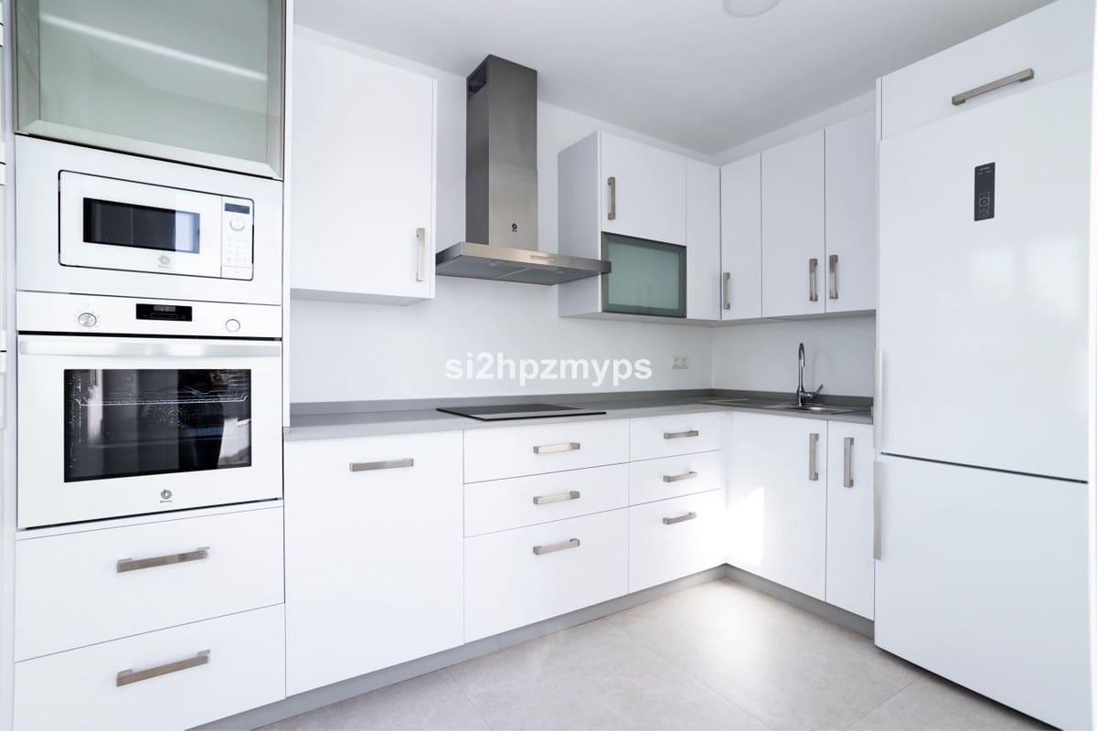 4 bedroom Villa for sale in Nerja - € 865,000 (Ref: 9413301)