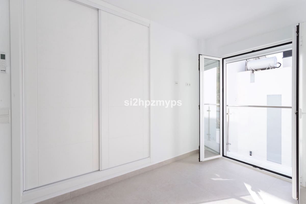 4 bedroom Villa for sale in Nerja - € 865,000 (Ref: 9413301)