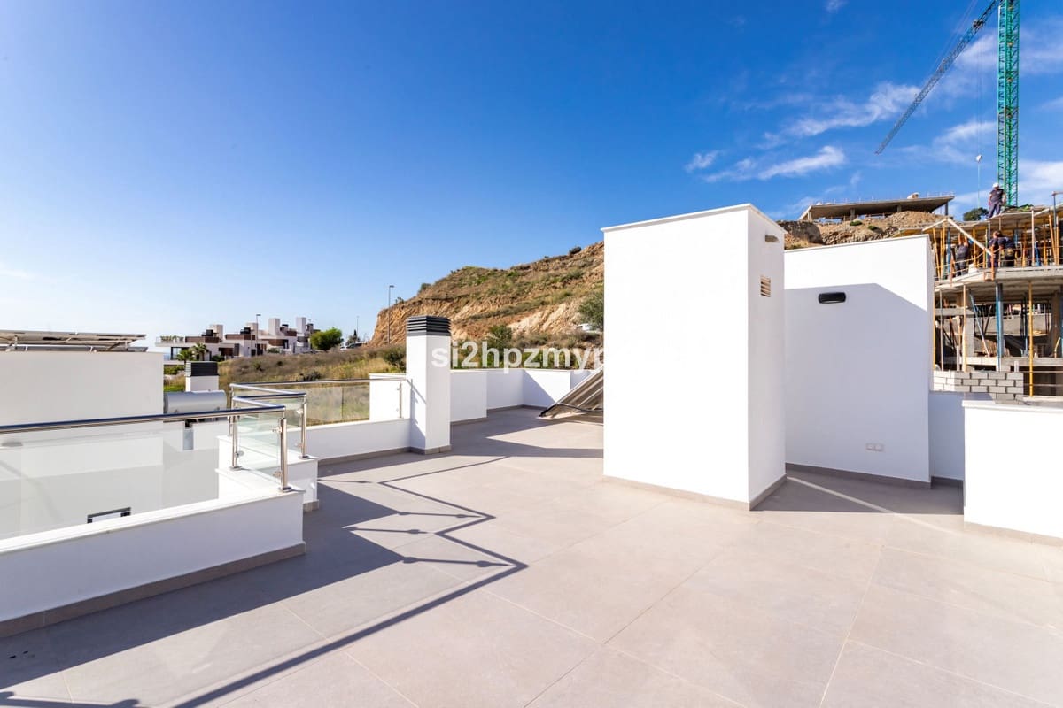 4 bedroom Villa for sale in Nerja - € 865,000 (Ref: 9413301)