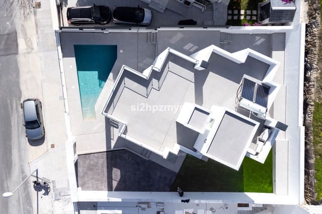 4 soverom Villa til salgs i Capistrano, Nerja - € 865 000 (Ref: 9413301)