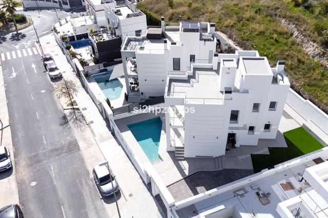 4 soverom Villa til salgs i Capistrano, Nerja - € 865 000 (Ref: 9413301)