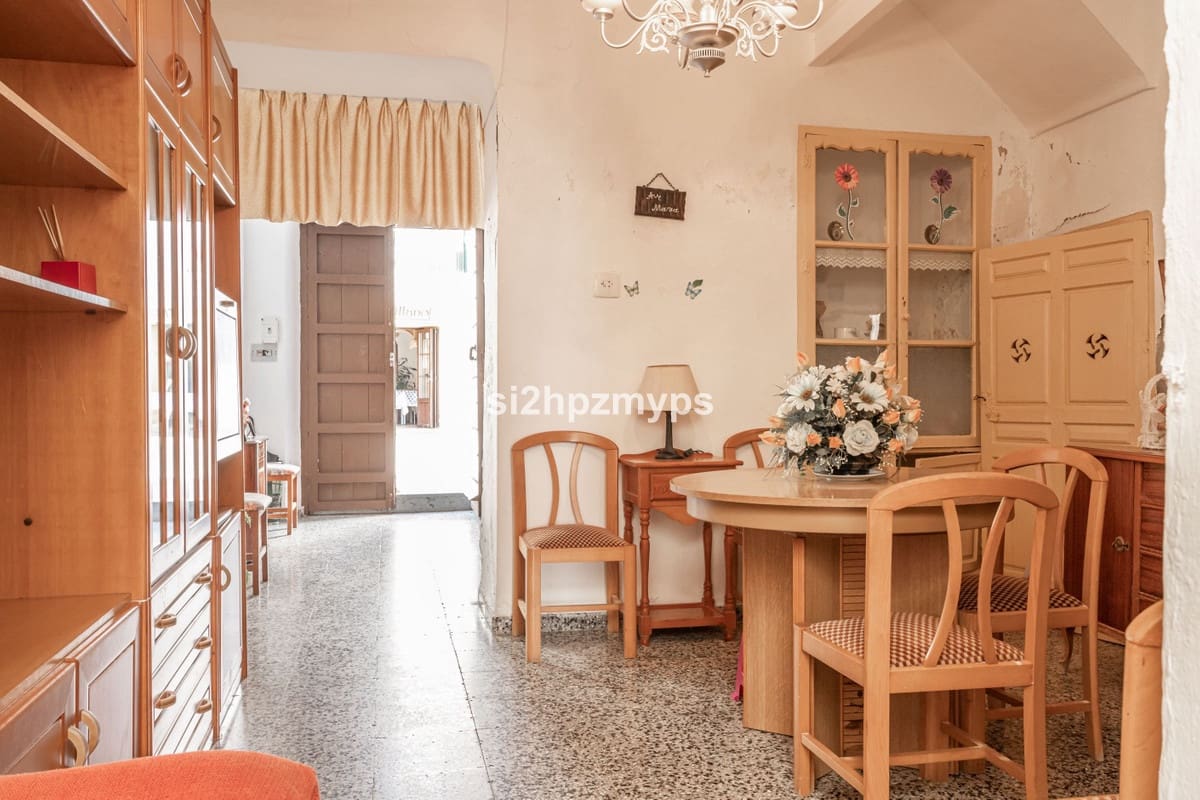 4 soveværelse Byhus til salg i Nerja - € 950.000 (Ref: 9413302)