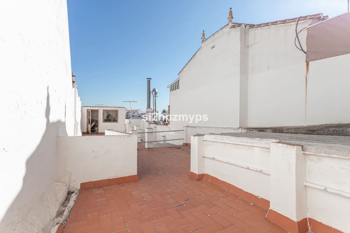 4 soveværelse Byhus til salg i Nerja - € 950.000 (Ref: 9413302)