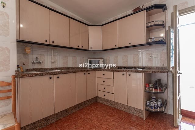 4 makuuhuone Omakotitalo myytävänä paikassa Capistrano, Nerja - 950 000 € (Ref: 9413302)