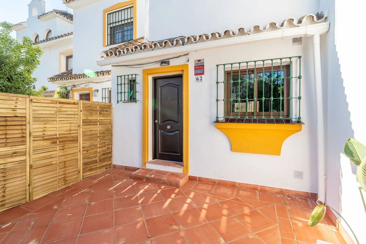 2 bedroom Townhouse for sale in Mijas - € 310,000 (Ref: 9413307)