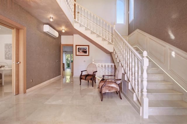 6 sypialnia Willa na sprzedaż w Guadalmina Baja, Marbella - 3 250 000 € (Ref: 9413308)