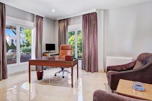 6 sypialnia Willa na sprzedaż w Guadalmina Baja, Marbella - 3 250 000 € (Ref: 9413308)