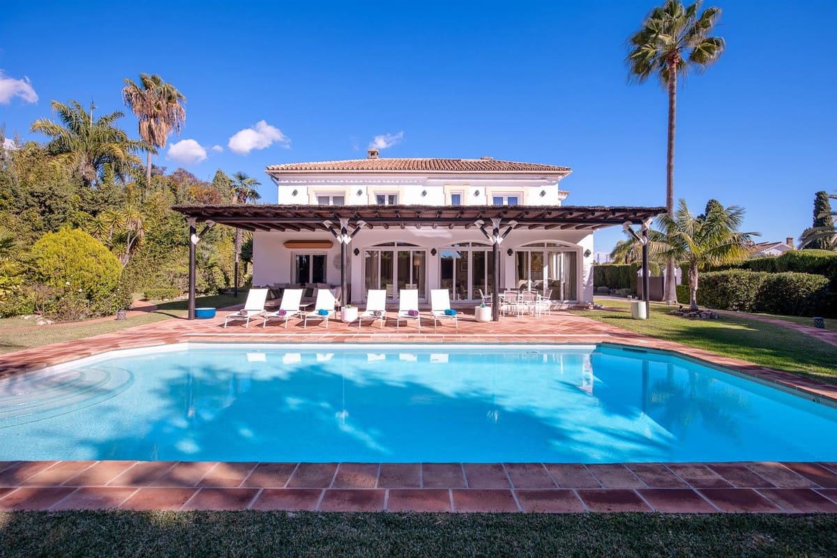 6 sypialnia Willa na sprzedaż w Guadalmina - 3 250 000 € (Ref: 9413308)