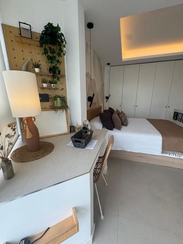 1 soveværelse Lejlighed til salg i Casco Antiguo, Marbella - € 395.000 (Ref: 9413312)