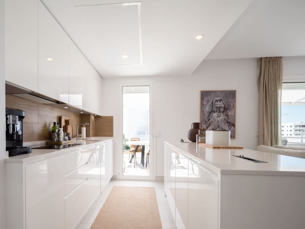 Ático de 3 habitaciones en Los Monteros en venta - 760.000 € (Ref: 9413315)