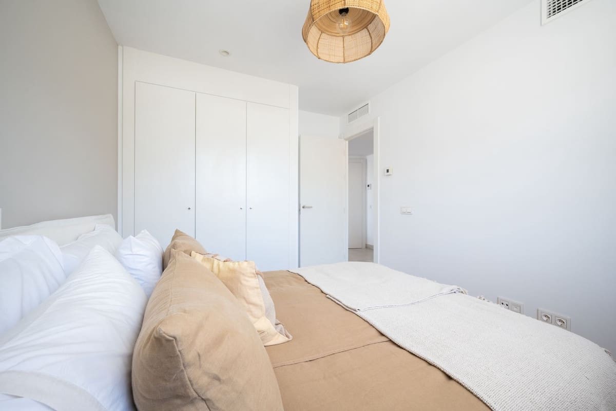 Ático de 3 habitaciones en Los Monteros en venta - 760.000 € (Ref: 9413315)