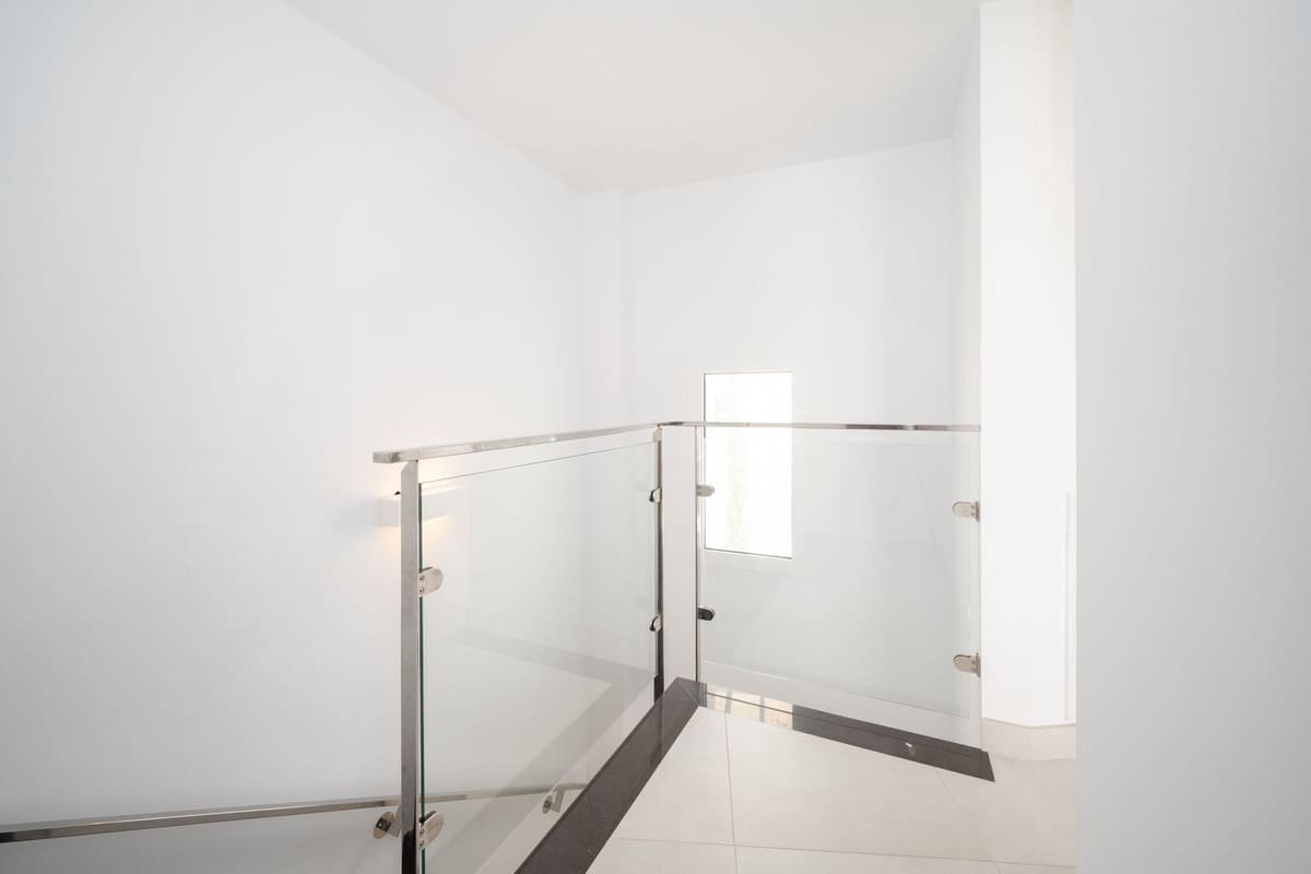 3 Zimmer Penthouse zu verkaufen in Los Monteros - 760.000 € (Ref: 9413315)