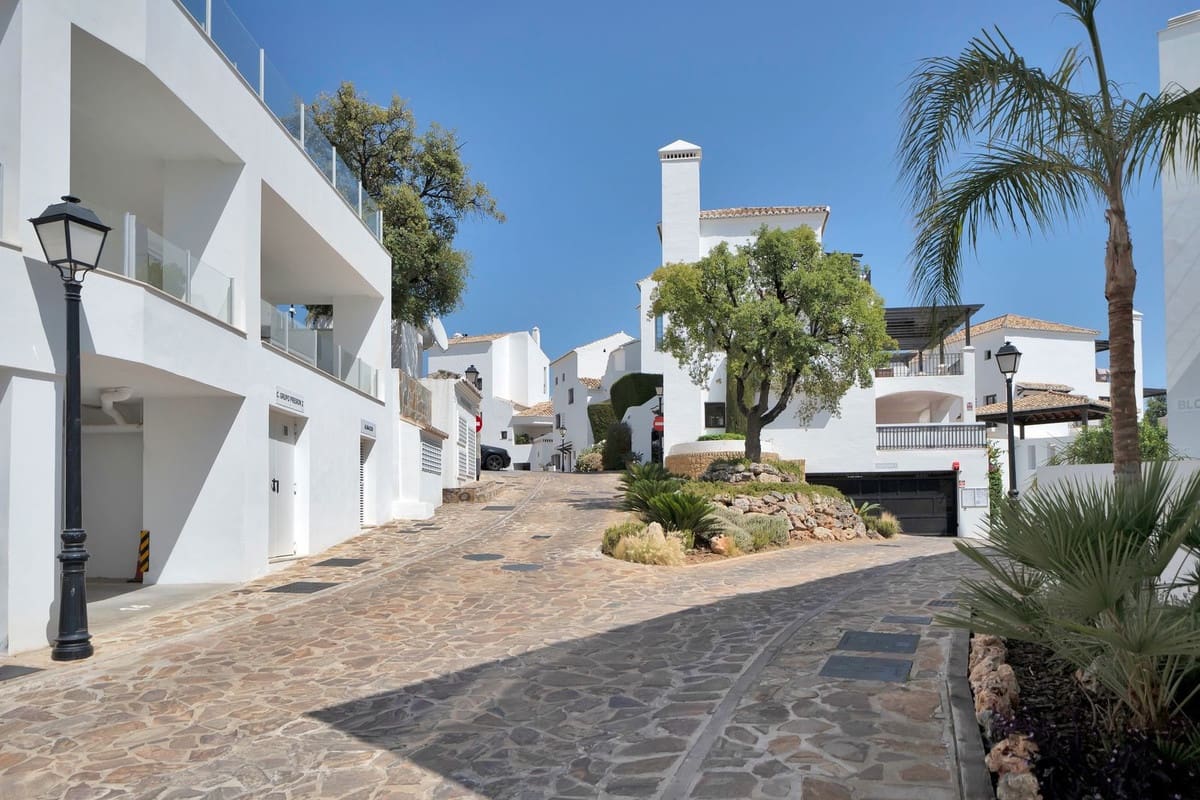 3 Zimmer Penthouse zu verkaufen in Los Monteros - 760.000 € (Ref: 9413315)