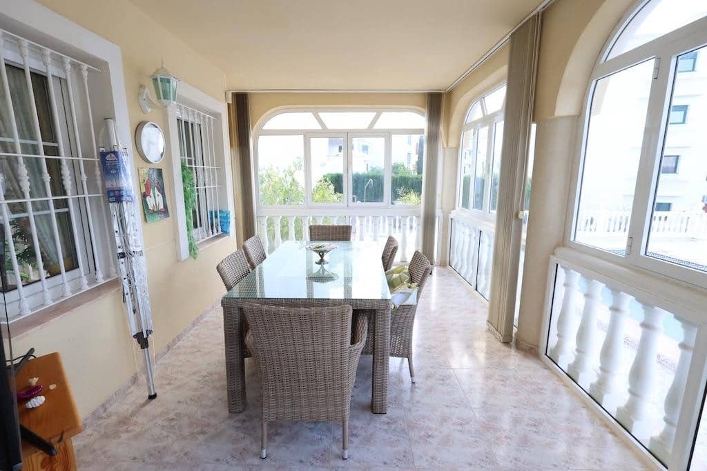 5 Zimmer Villa zu verkaufen in Orihuela Costa - 850.000 € (Ref: 9413318)