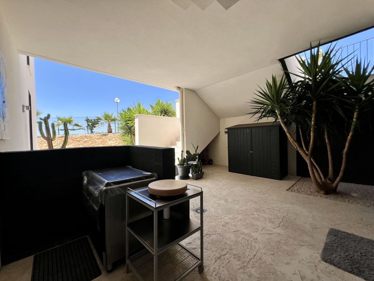 7 bedroom Villa for sale in Hacienda del Alamo - € 775,000 (Ref: 9413324)