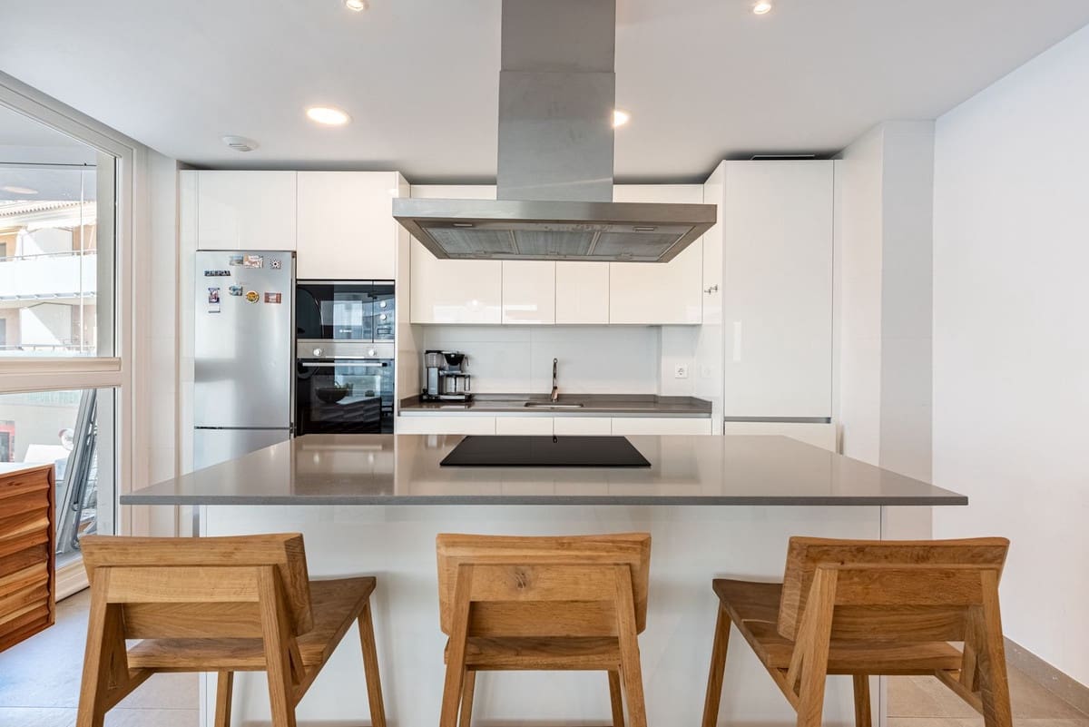 2 slaapkamer Appartement te koop in Fuengirola - € 479.000 (Ref: 9413327)