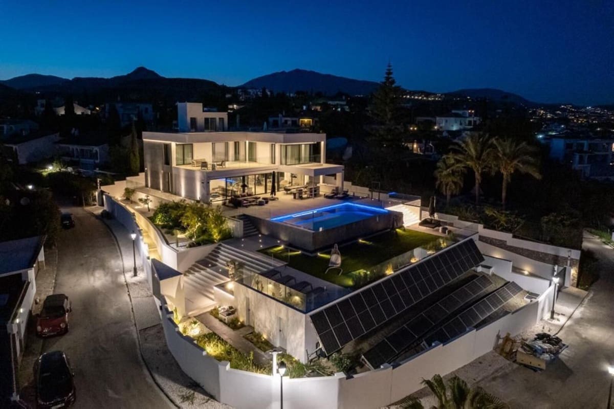 6 makuuhuone Huvila myytävänä paikassa Benahavis - 4 980 000 € (Ref: 9413330)